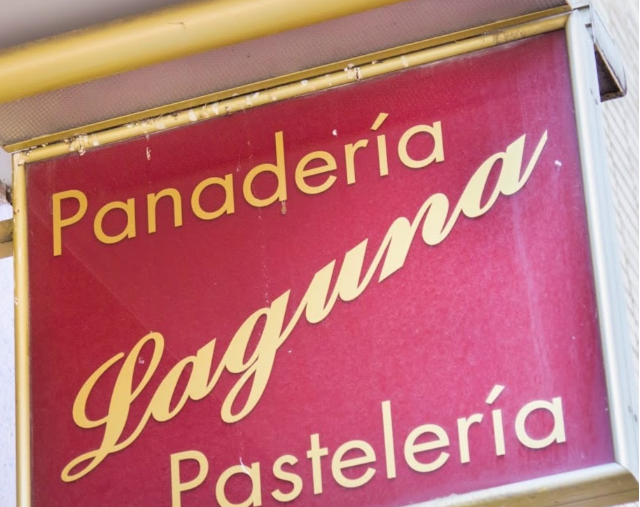 Logotipo de Panadería Pastelería Laguna